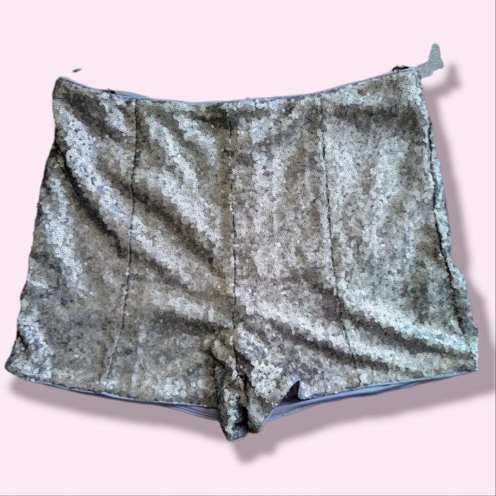 Forever 21 Sequin Shorts silver sz L NWT